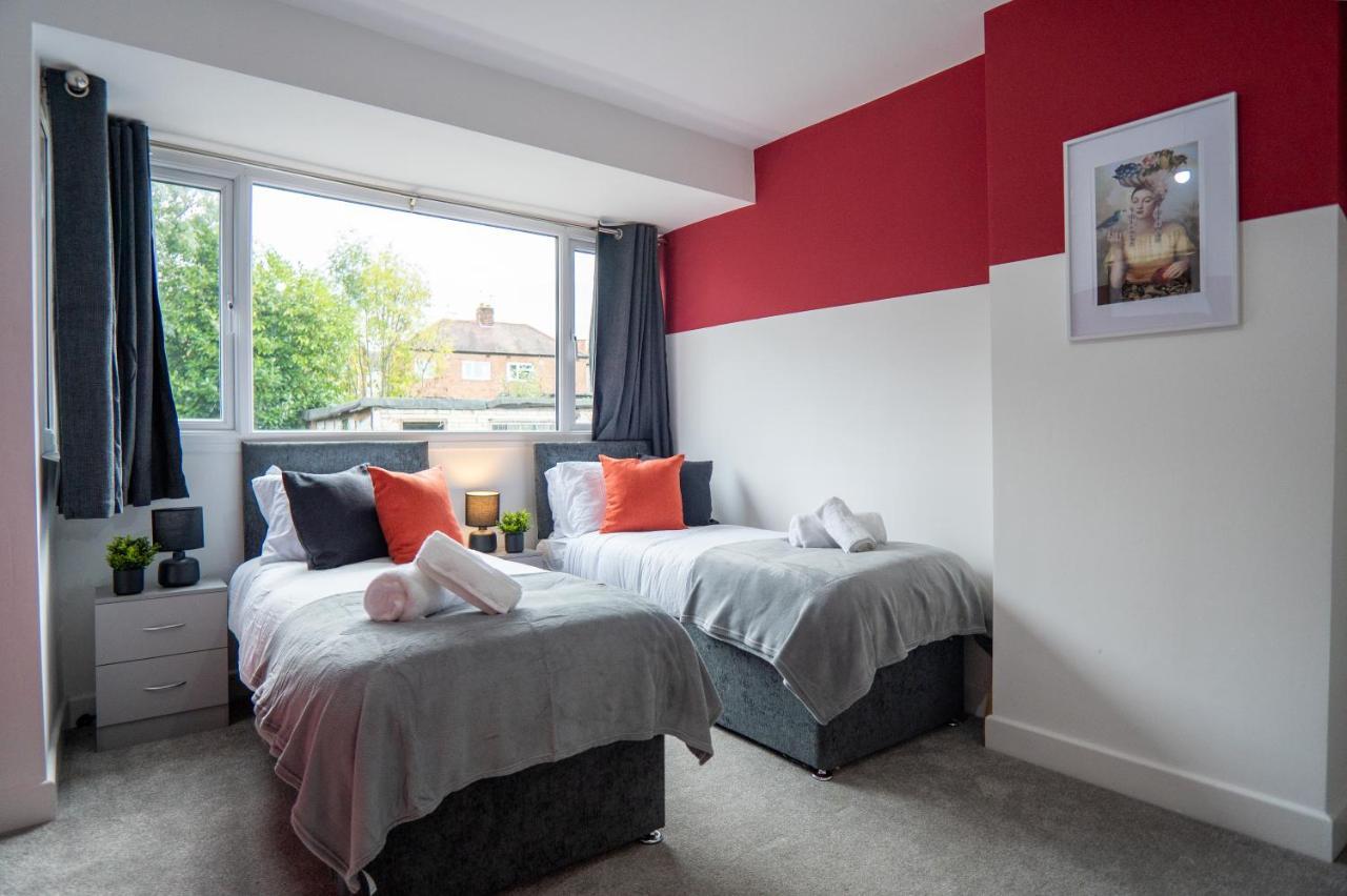 Sheldon House 3 Bed Cosy Home Nr Jlr & Nec Extérieur photo