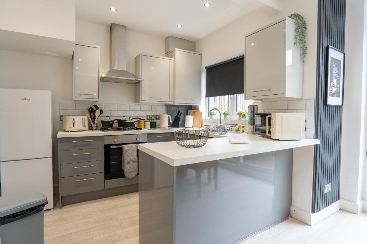 Sheldon House 3 Bed Cosy Home Nr Jlr & Nec Extérieur photo